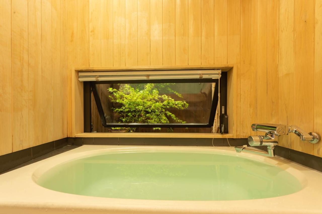 祇園せいじ庵。お風呂が素敵な貸切京町家。Netflix見放題。 Villa Kyoto Eksteriør bilde